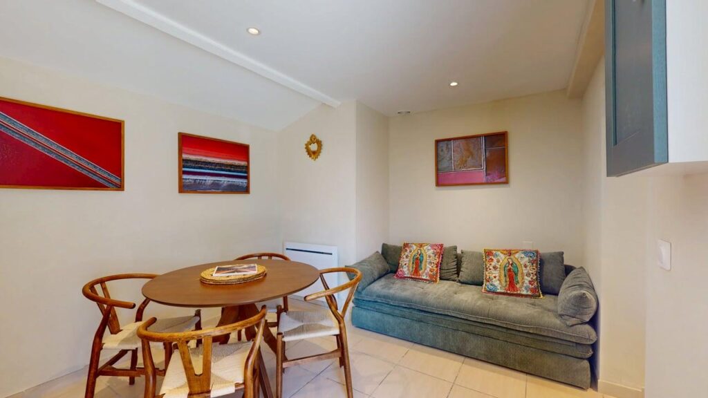 Mas-De-Paz-Gite-des-Salins_1