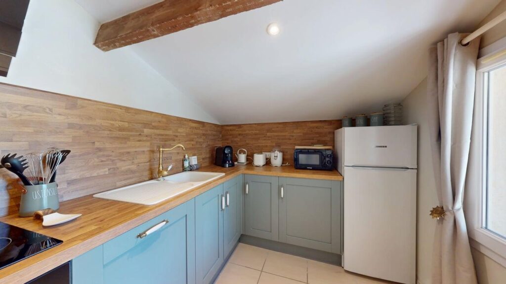 Mas-De-Paz-Gite-des-Salins_3