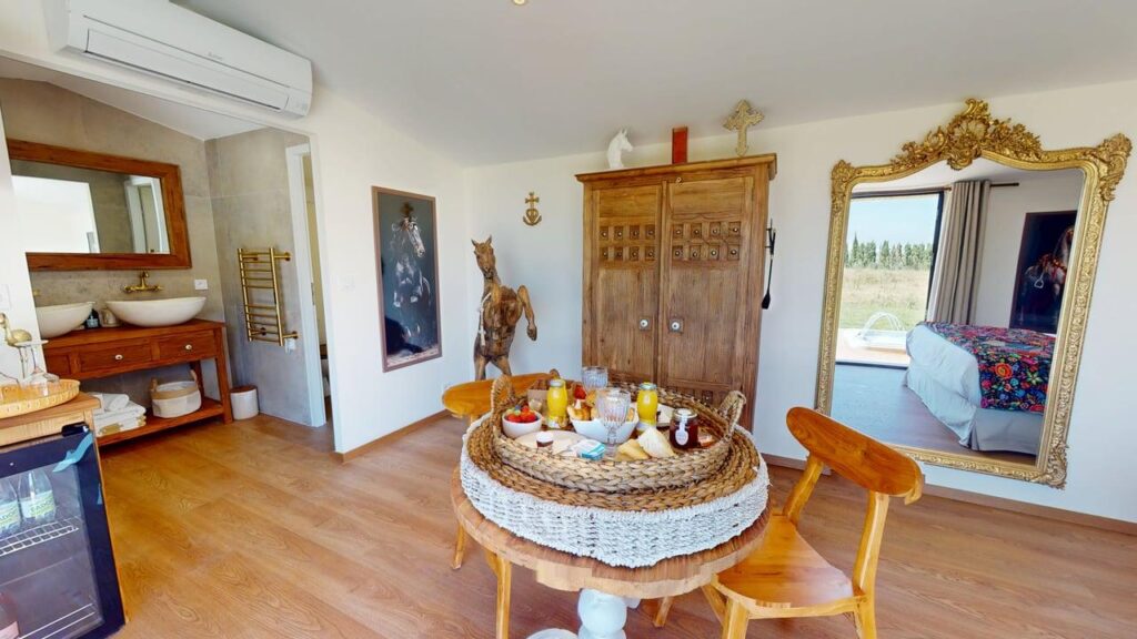 Mas-De-Paz-Lodge-du-Cavalier_4